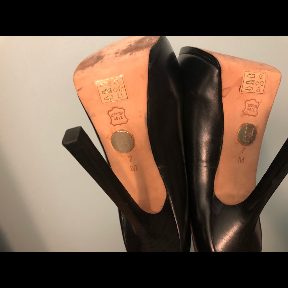 SOLD - Picture 4 of 5